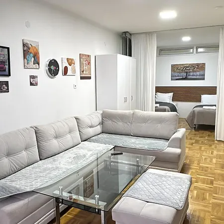 Sara Center Vendégház