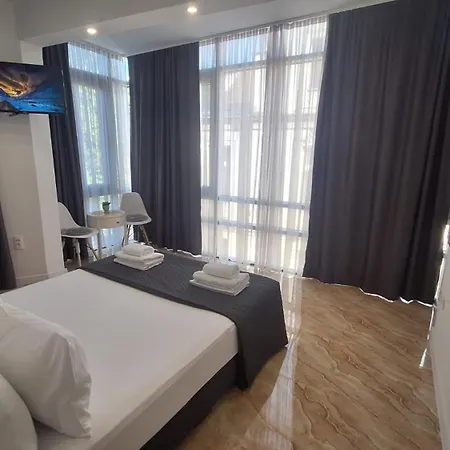 Πανσιόν Sara Center *